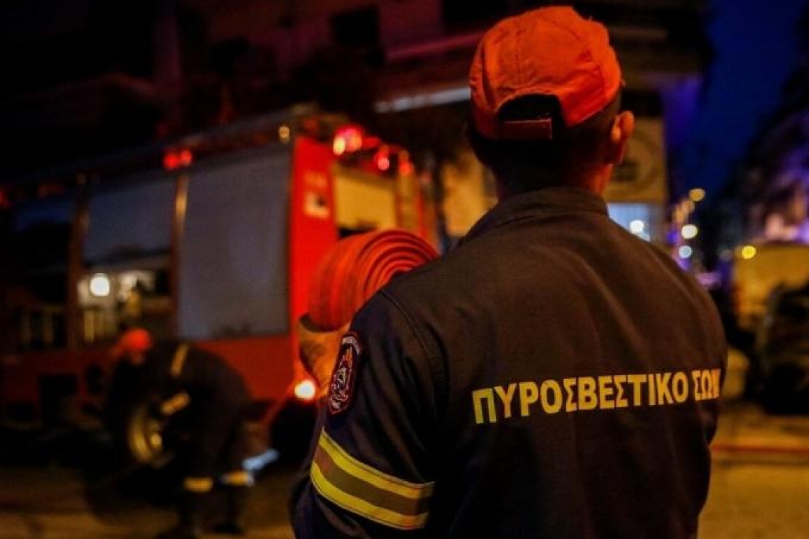 Πυρκαγιά σε κέντρο ανακύκλωσης στη Μάνδρα